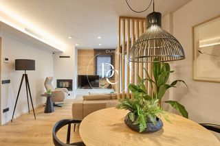 Appartement  Plaça de santa maria. Piso de 94 m2 con vistas en venta en puigcerdà