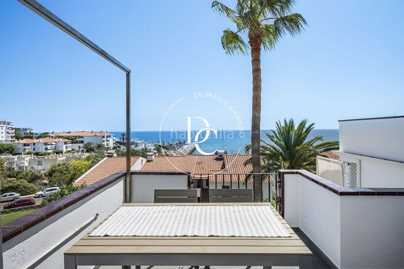 Foto bc3ad231-8501-42ea-a06a-8b0dd0c9659e. Dúplex amb calefacció aparcament piscina a Aiguadolç - Sant Sebastià Sitges