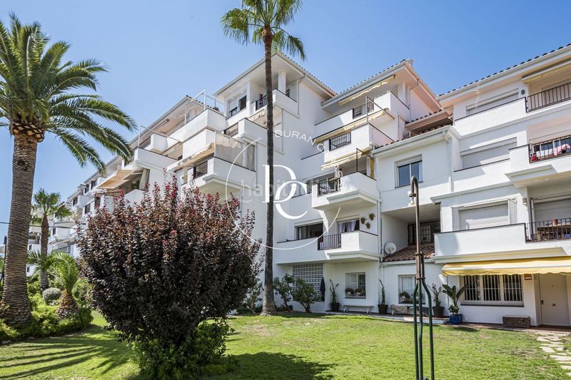 Foto e84b1cb4-2093-4d91-9d73-4cc2787fcccc. Dúplex amb calefacció aparcament piscina a Aiguadolç - Sant Sebastià Sitges
