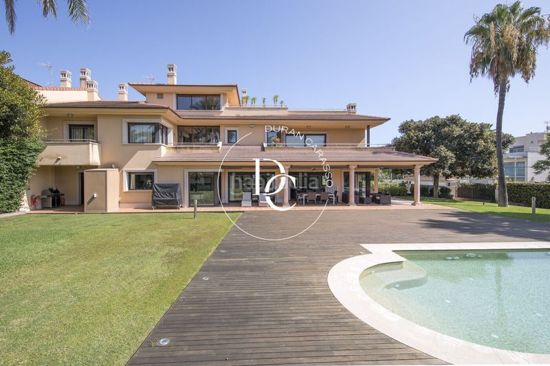 Foto b555c57e-ba16-4962-bc0b-362ae9f164c3. Lloguer casa amb calefacció aparcament piscina a Sitges