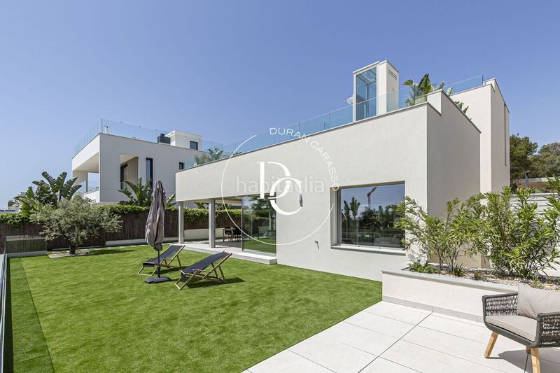 Foto 8b6c6683-2248-469b-939d-f12e23d87126. Casa amb calefacció aparcament piscina a Can Pei Sitges