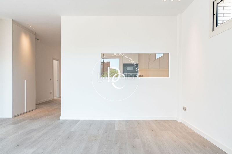 Foto 23eff61c-13a8-4cbc-8cb4-1899d75af569. Rent flat with heating parking pool in Can Girona - Terramar - Vinyet Sitges