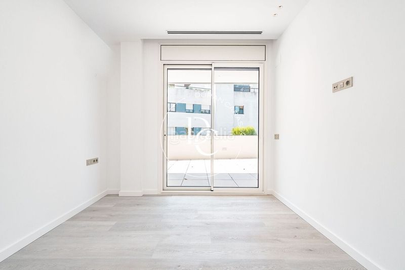 Foto 2882587f-682c-46d7-b97b-e386322778a0. Rent flat with heating parking pool in Can Girona - Terramar - Vinyet Sitges