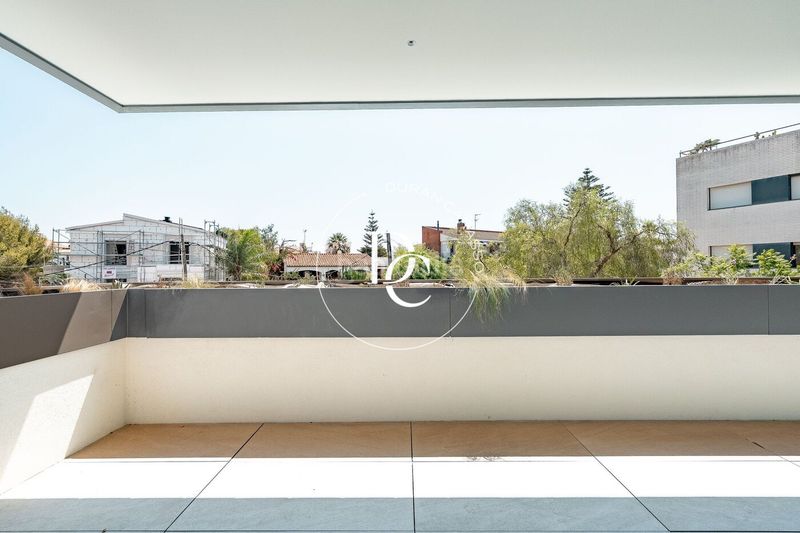 Foto 765f4356-035c-4284-be6f-0a22ebd78260. Rent flat with heating parking pool in Can Girona - Terramar - Vinyet Sitges