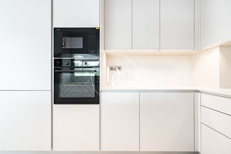 Foto d5dad165-ec15-436d-89b8-36cfb5eaaf2e. Rent flat with heating parking pool in Can Girona - Terramar - Vinyet Sitges