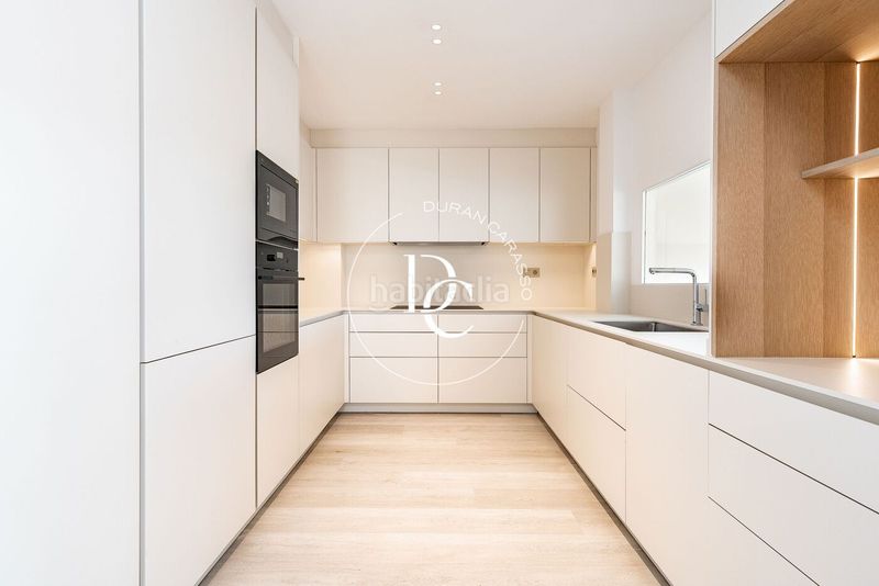 Foto d6e90680-5729-4190-8a02-98520f5e0276. Rent flat with heating parking pool in Can Girona - Terramar - Vinyet Sitges