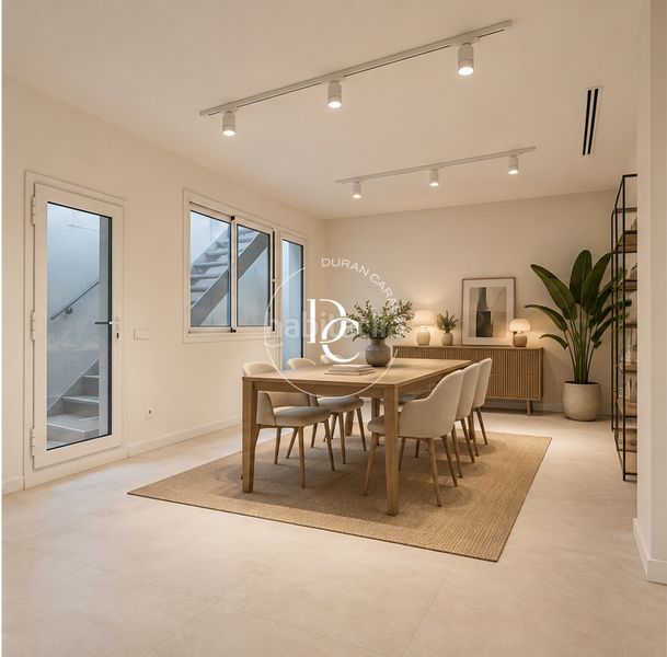 Foto 5a0ff94f-ef57-42aa-9276-871c790e298f. Casa amb calefacció aparcament piscina a Can Girona - Terramar - Vinyet Sitges