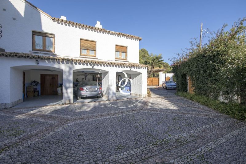 Foto 9d02062e-aa3b-4f81-9f14-d9d5ea1ca66f. Casa amb calefacció aparcament piscina a Can Girona - Terramar - Vinyet Sitges