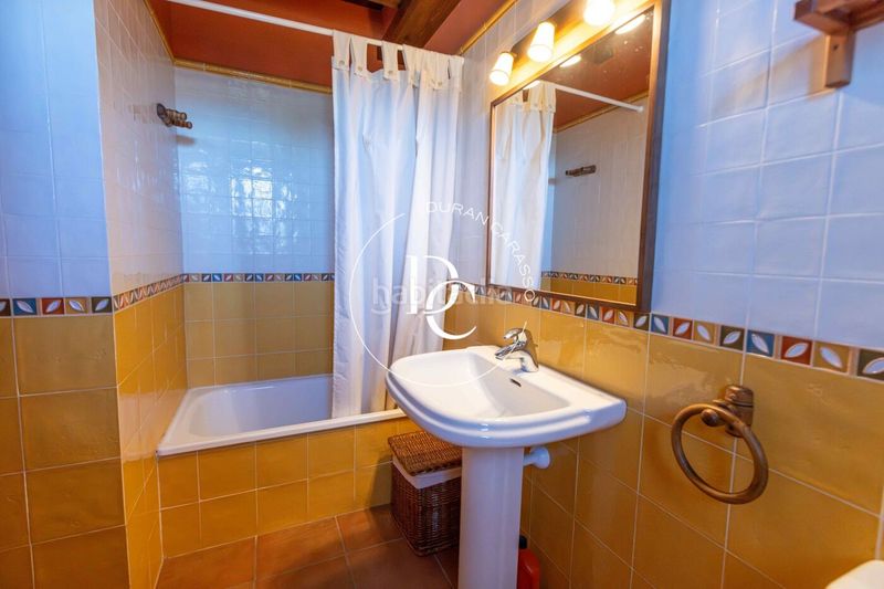 Foto 92e05e0b-b651-4b0d-8d6c-9bfc22ab576d. Haus mit heizung in Prats i Sansor
