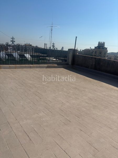 Foto 5e5057f0-22bc-4544-b969-65f78357f649. Àtic a Sant Antoni Barcelona