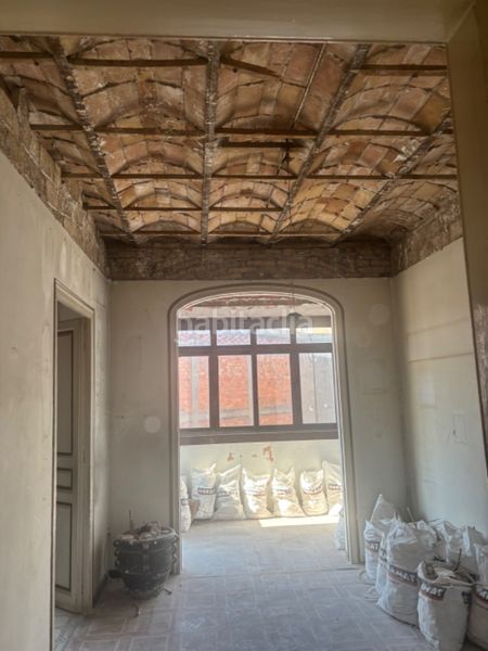 Foto 83fdd2af-e5fa-40fc-9e97-45b98c6b3e09. Àtic a Sant Antoni Barcelona