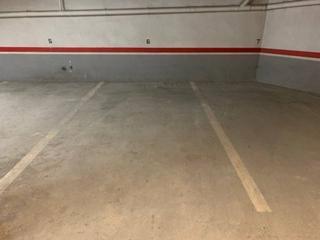 Aparcament cotxe  Carrer doctor castells. Superf. 12 m², 1 plazas, subterráneo, cerrado, ascensor.