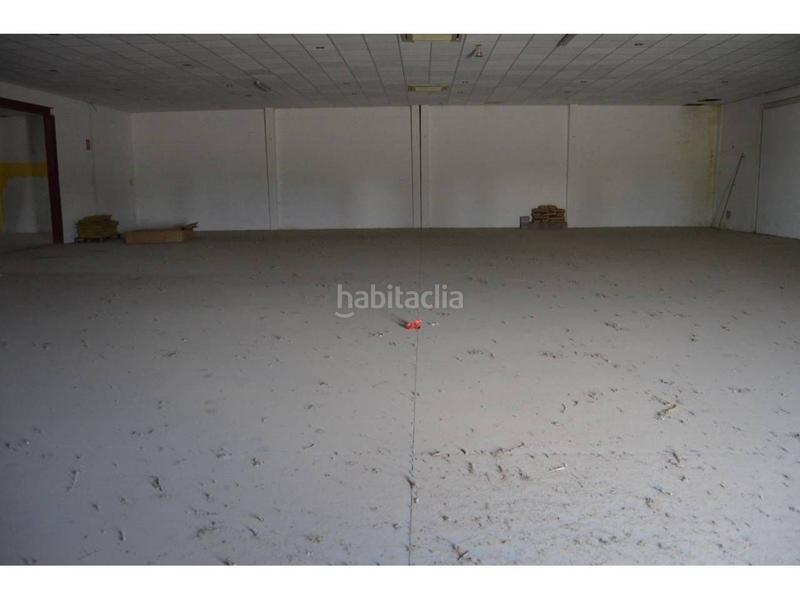 Foto b66459c5-4ffe-41ac-8960-9df4a3488f1c. Location local commercial dans Alcarràs