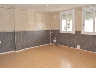 Affitto Locale commerciale  Avd vallmanya. Local comercial en alquiler