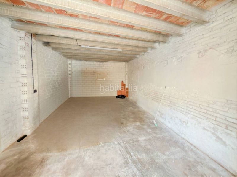 Foto 4f0f2a8d-a477-492b-8c63-d285f5f28f05. Casa amb aparcament a Alcarràs