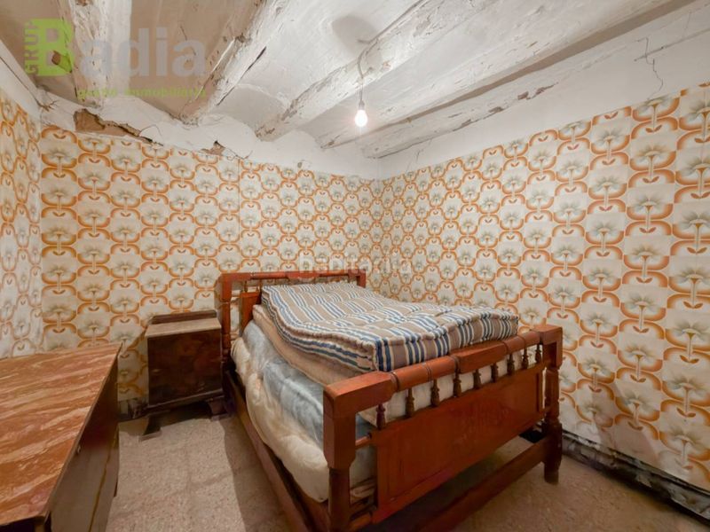 Foto f3885f96-b655-4305-9b6d-09fa62669032. Casa amb aparcament a Alcarràs