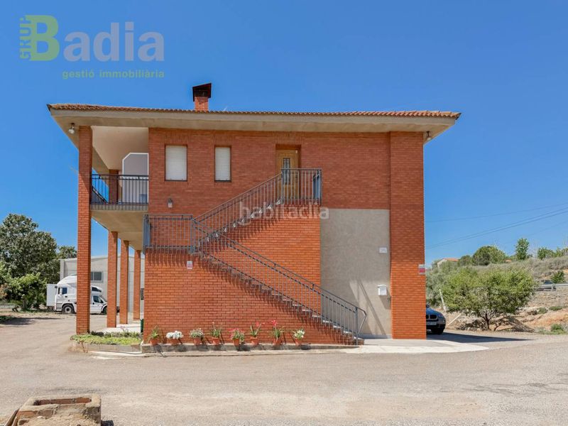 Foto 54ad35dd-07fb-4e08-8197-7cdbe25c7c19. Casa amb calefacció aparcament a La Caparrella Lleida
