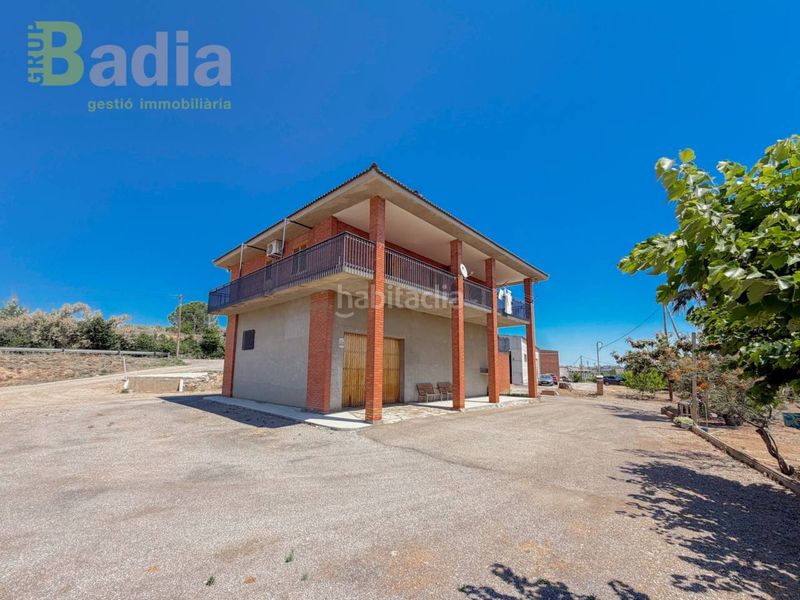 Foto c4352257-ab9a-4e02-be94-73291ec51839. Casa amb calefacció aparcament a La Caparrella Lleida