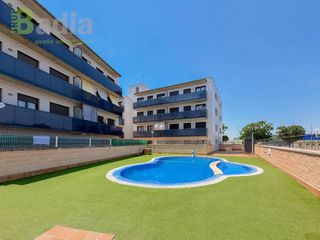 Flat  Calle montserrat roig. Piso con piscina en venta en alcarràs