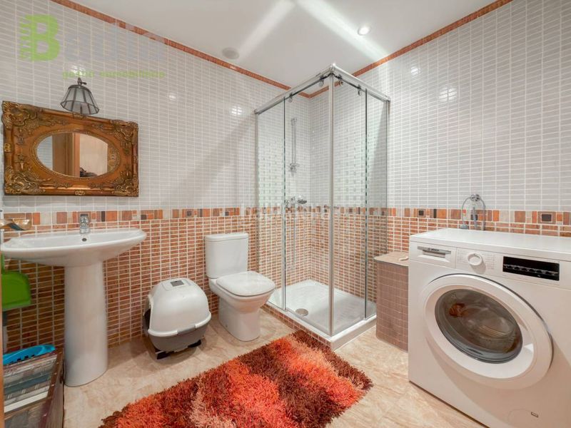 Foto f657c9a0-db8a-4b88-ba7c-de70c8c372ba. Duplex avec chauffage parking dans Alcarràs
