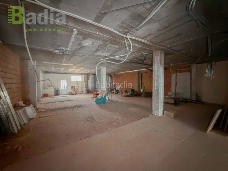 Foto b7966b8f-9bac-4b6e-9e30-1c519ae16dd0. Local comercial a calle major 202 a Alcarràs