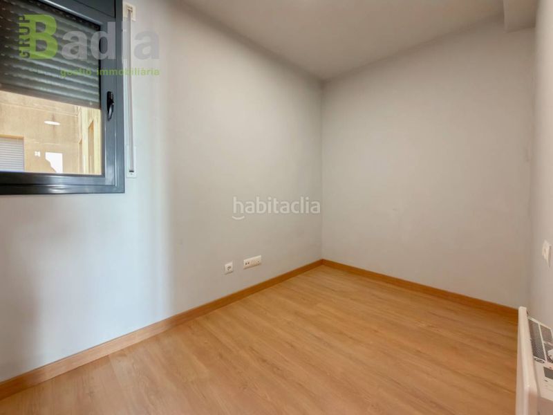 Foto c42d31a4-2b4b-4f32-83ec-cb6cb88c52e5. Flat with heating in Sunyer