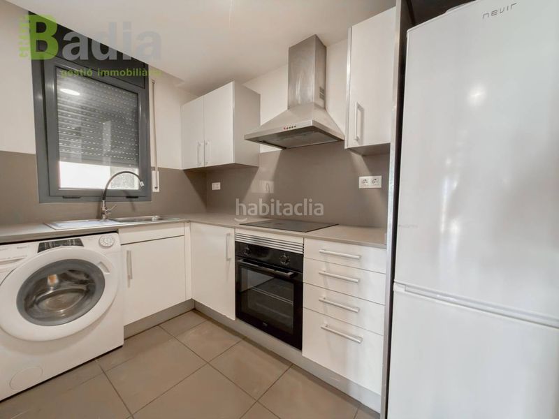 Foto d1cf03e9-b15c-4e0b-b021-2f3017599364. Flat with heating in Sunyer