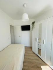 Miete Etagenwohnung  Carrer dels argensola. Habitaciones en alquiler de amuebladas