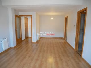 Miete Etagenwohnung in Puigpelat. Piso+ parquing de alquiler en puigpelat.