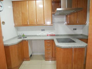 Piso en Valls. Precioso y c�ntrico piso en venta en valls � zona el pati con pa