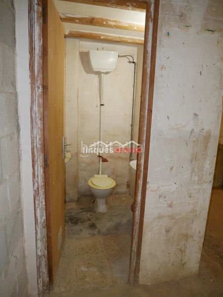Foto 4cbbe8fd-8234-4c03-bbaf-499ff2ecb7b4. Local comercial a Valls