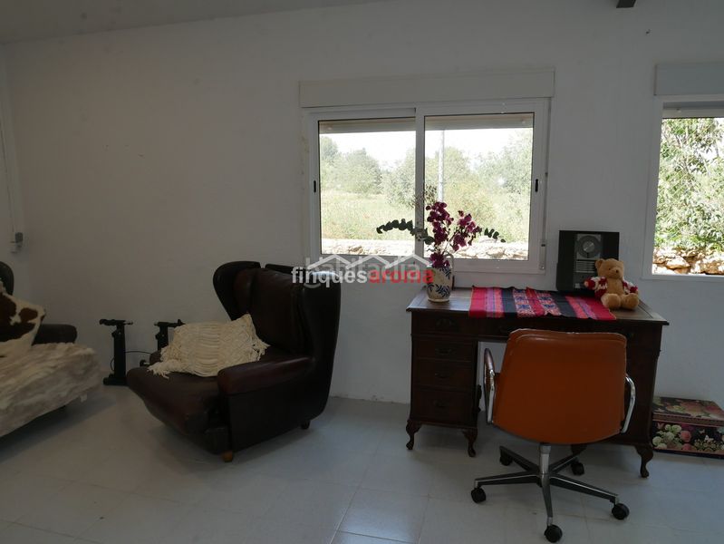 Foto 5478ff7d-e45d-4739-935e-3decee58010c. Casa amb xemeneia calefacció a Alió