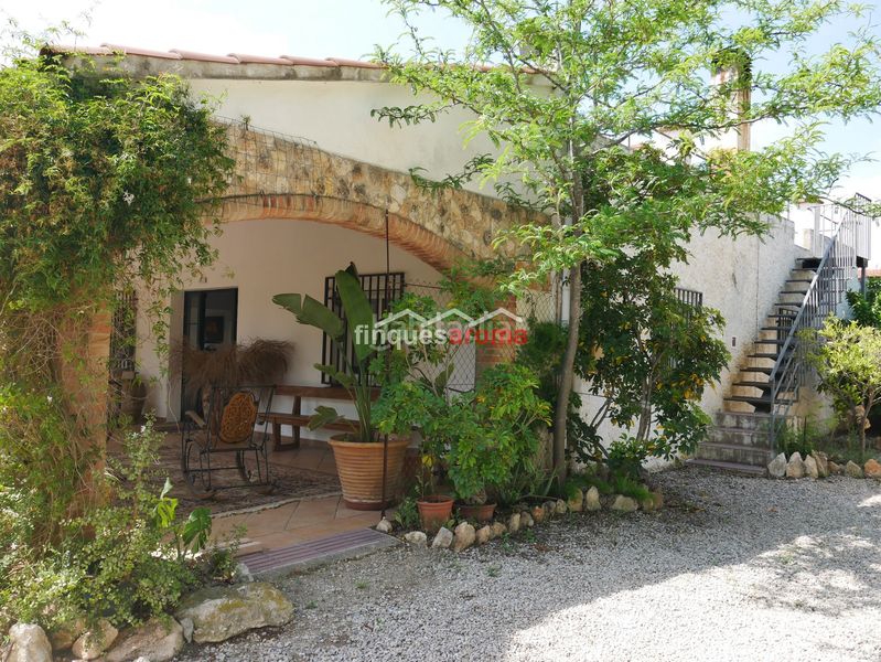 Foto 7c8256a7-0e60-4a8a-827e-ad63dae24de1. Casa amb xemeneia calefacció a Alió