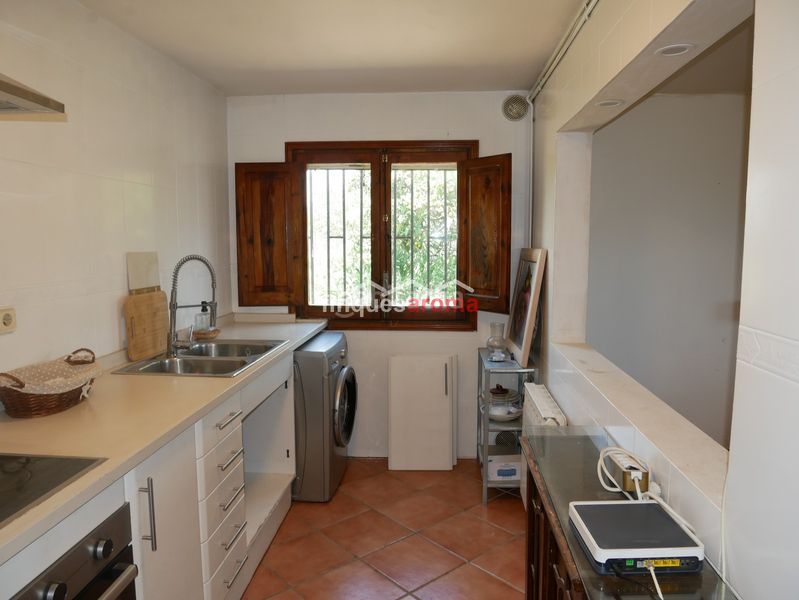 Foto a12741d4-bd1e-4555-b0e0-f74cc6c389b9. Casa amb xemeneia calefacció a Alió