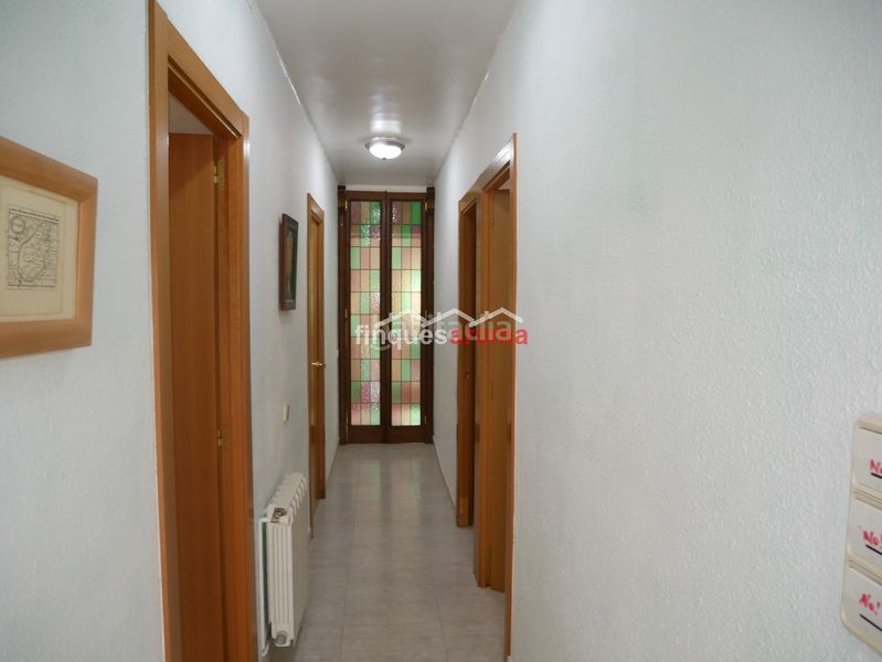 Foto f60ded75-9e28-47d1-9b83-4e1f0d3f89ae. Casa amb xemeneia calefacció a Alió