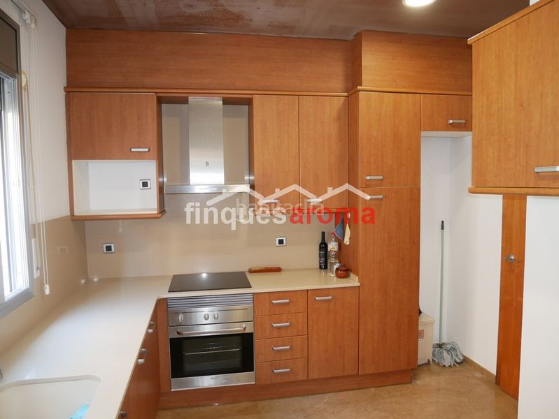 Foto 8b5bf02a-0787-409b-b612-089c1d97d9d8. Duplex with heating parking in Eixample Tarragona