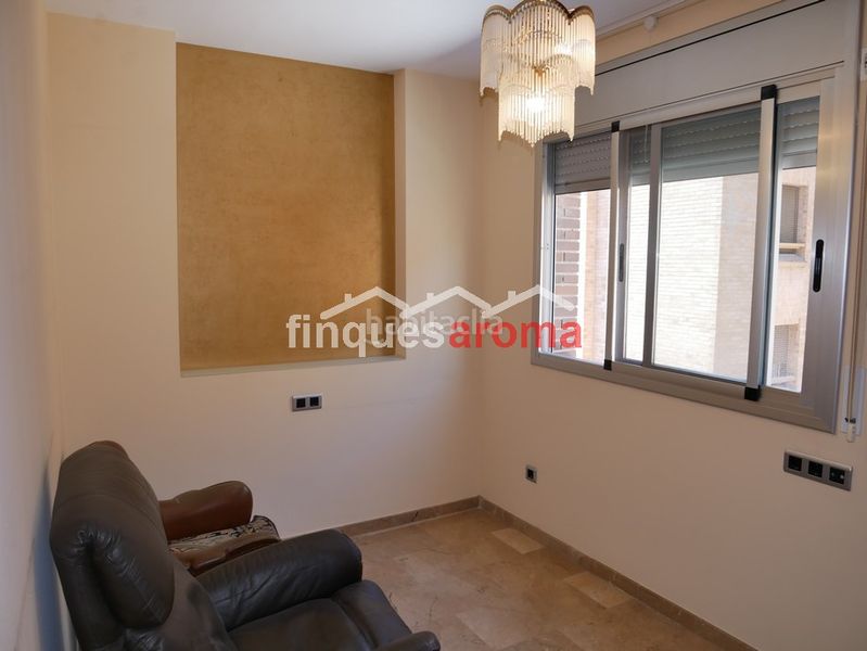 Foto c30e0e22-4154-4b51-bd2f-462f9e30e6c3. Duplex with heating parking in Eixample Tarragona