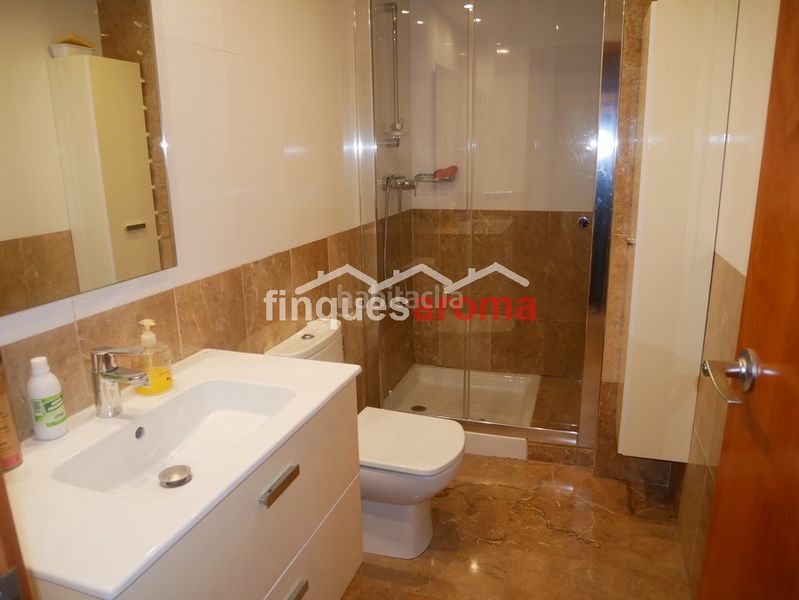 Foto f6d09613-911b-4908-99ec-be0e5cde9c4c. Duplex with heating parking in Eixample Tarragona