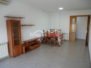 Lloguer Pis a Valls. Se alquila piso de 2 habitaciones semi-moblado en valls