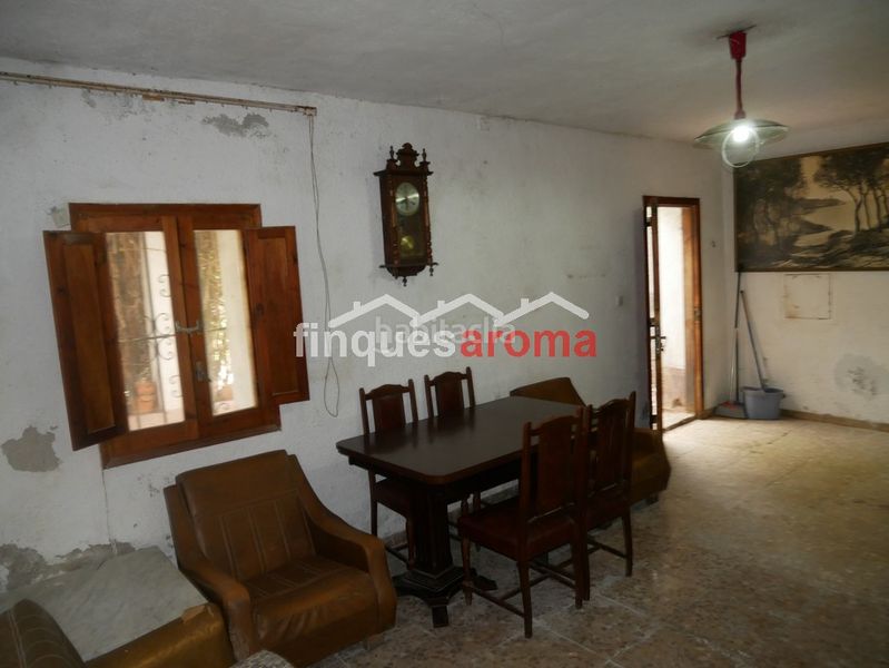 Foto 94394184-e929-4388-8ce6-cd84e77f2158. Casa amb xemeneia a Valls