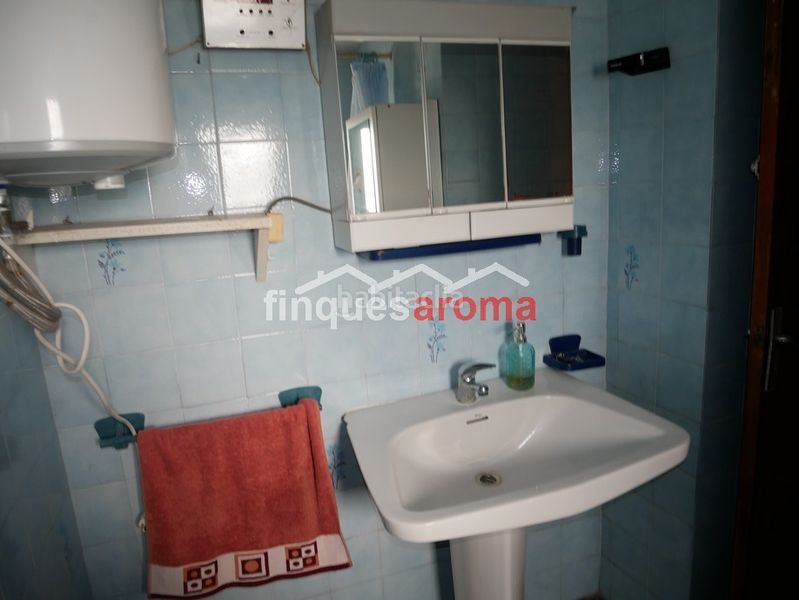 Foto f6394df8-918e-47e0-9f61-fa6bf9a176e5. Casa amb xemeneia a Valls