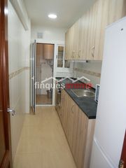 Location Appartement  Carrer avenir 39b. Se alquila piso de 2 habitaciones en valls, zona avenir