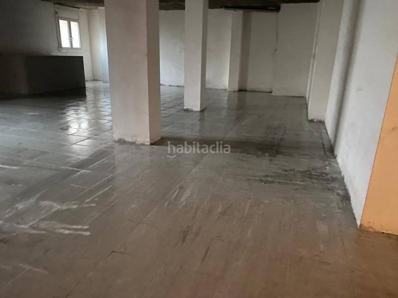 Foto 4e300646-94c8-4aaa-b5f4-2a727c8ebaf6. Local comercial a carrer de l'equador 6 a Font Verda Granollers