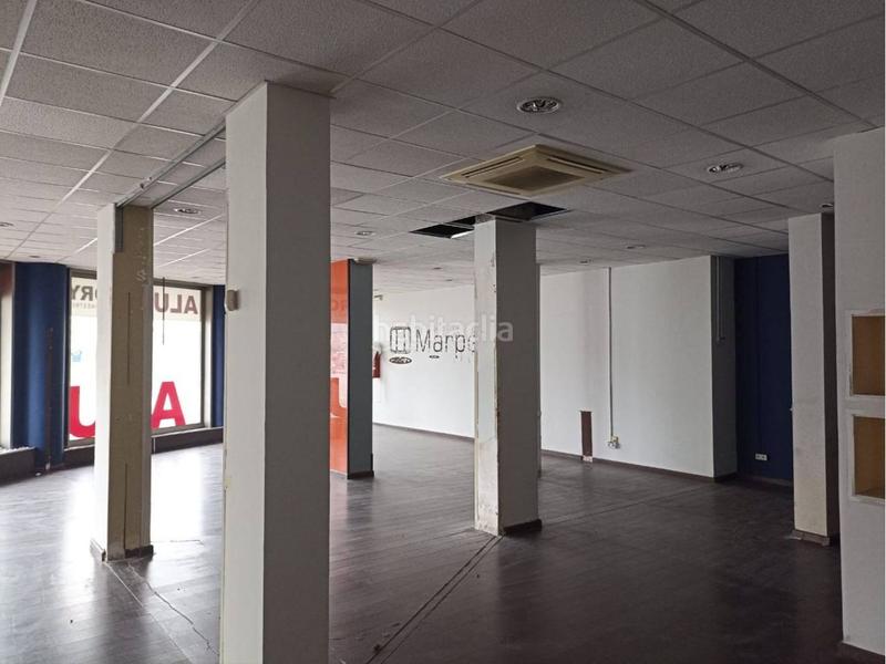 Foto d707b66d-9dff-4d13-93c7-86fa33877ca1. Local commercial dans carrer esteve terrades 44 dans Granollers