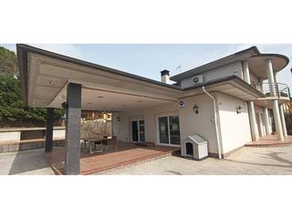 Xalet  Tarragona. Venta de villa en sils