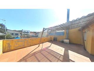 Reihenhaus  Mosqueroles. Venta vivienda mas local de negocio en santa maria de palautorde