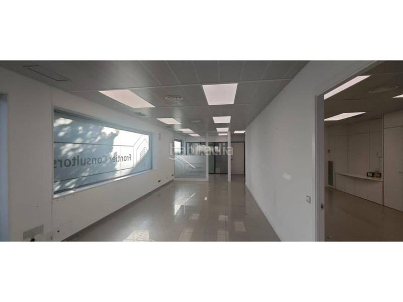Foto 92fc6cf7-236c-486b-8c77-7166509d5152. Local comercial venta local comercial en Sant Celoni