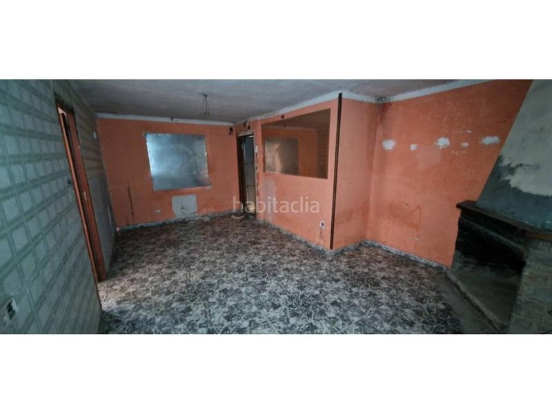 Foto f05c225e-e2f2-4714-bac0-49ab0b397267. Piso  en venta a reformar en Canovelles