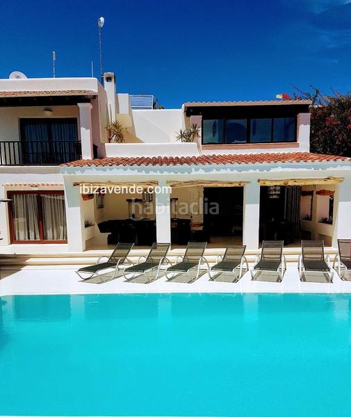 Foto 010988e1-7a0e-47d1-960d-a8baf951b4e6. Casa amb aparcament piscina a Cap Martinet Santa Eulària