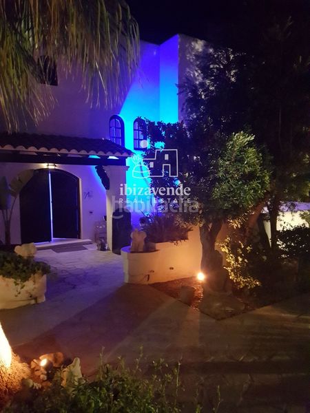 Foto 0cb48ea1-e1bc-4442-9677-7d2d92d5c65e. Casa amb aparcament piscina a Cap Martinet Santa Eulària